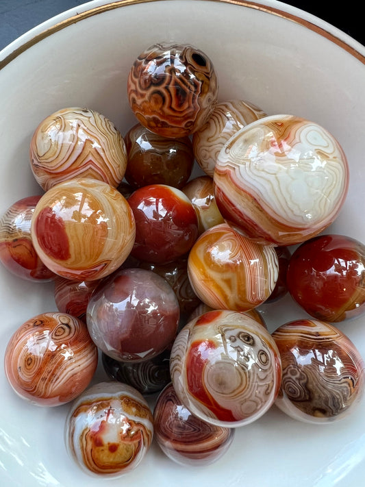 Sardonyx Sphere- Protection, Grounding, Strength, Attraction, Good Fortune