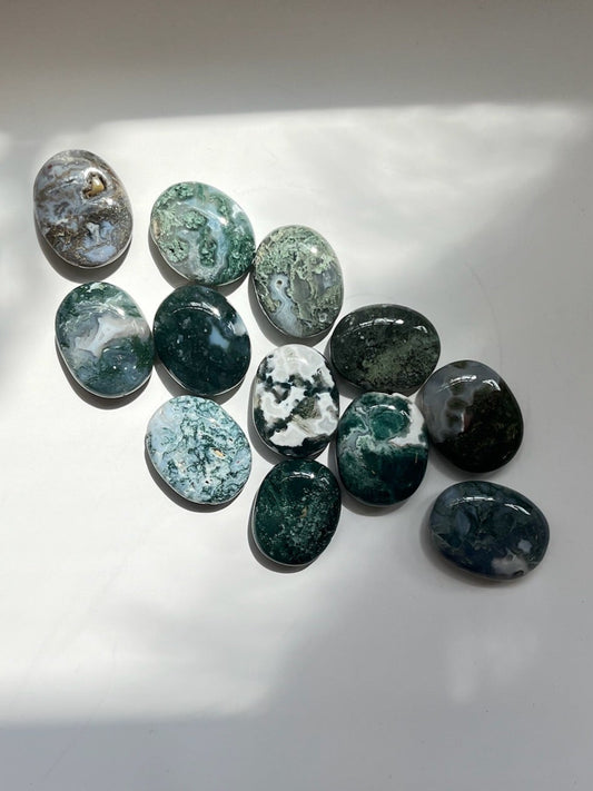 Moss Agate Mini Palm Stones- New Beginnings, Attracting Abundance, Growth, Immune Boosting, Anti-Inflammatory