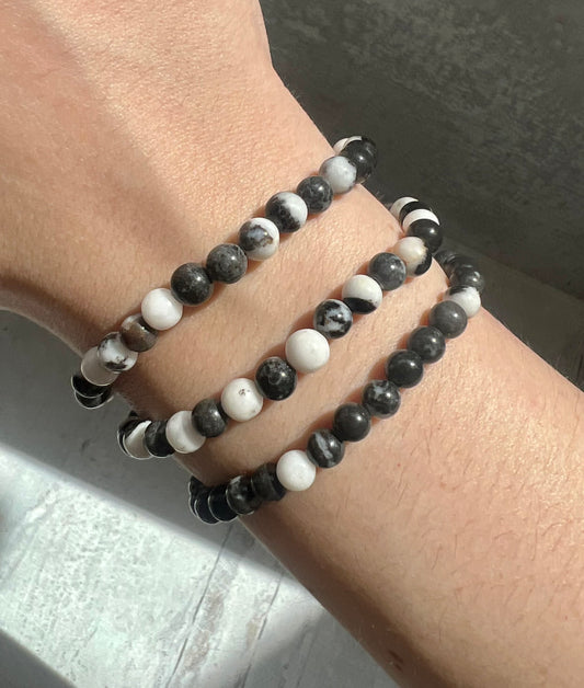 Yin Yang Agate Crystal Bracelet- Balance, Harmony, Protection, Grounding