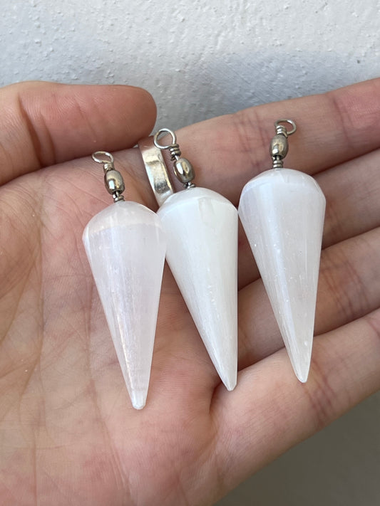 Selenite Pendant- Cleansing and Clearing